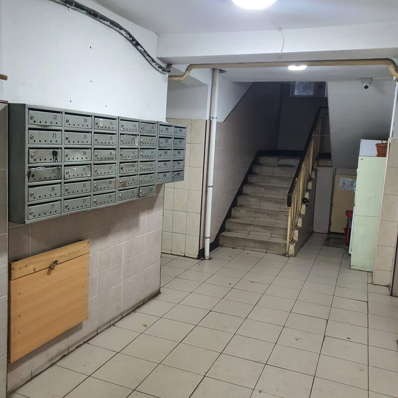 Vitan mall, Mihai Bravu metrou