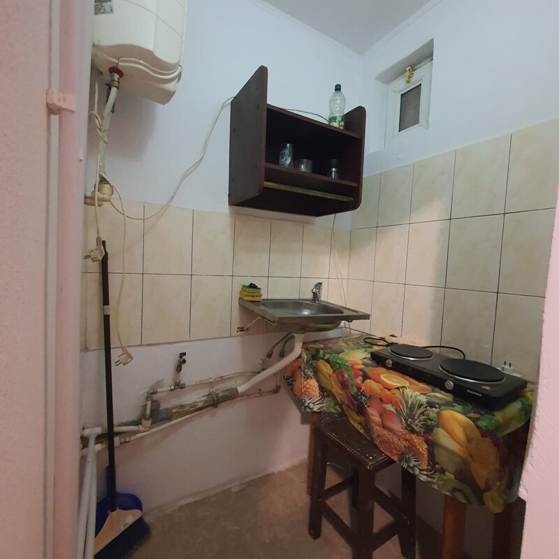 Vitan mall, Mihai Bravu metrou